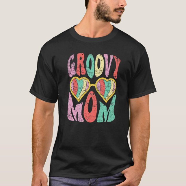 Groovy Mum 70s Aesthetic Nostalgia 1970's Retro Mo T-Shirt (Front)