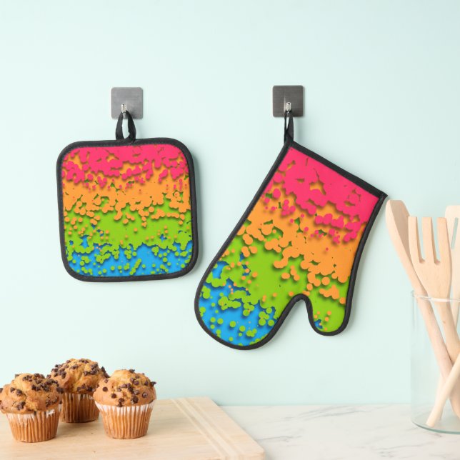 Groovy Retro Bubbly Trippy Funky Panromantic Pride Oven Mitt & Pot Holder Set (Insitu(Hanging))