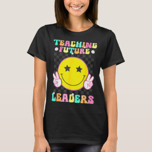 Groovy Teacher Retro Teaching Future Leaders Back T-Shirt