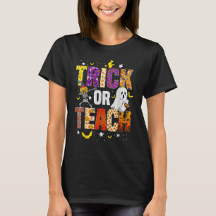 Groovy Trick Or Teach Funny Teacher Halloween Cost T-Shirt