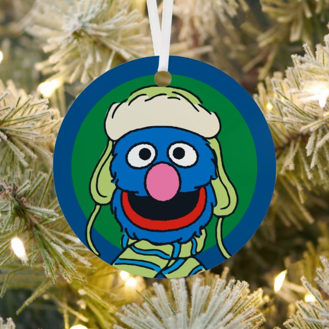 Grover Winter Hat Metal Tree Decoration (Insitu)