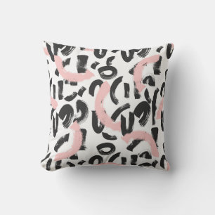 Grunge graffiti: art brush strokes. cushion