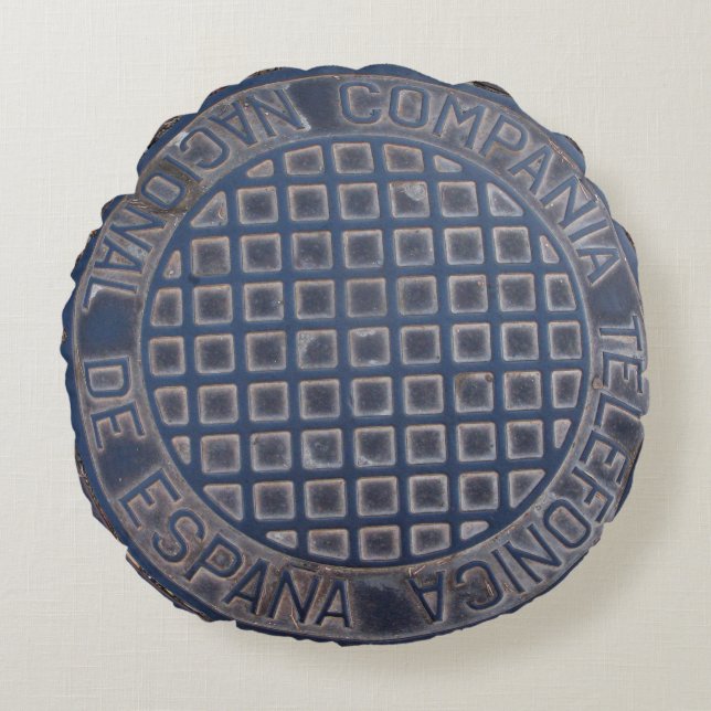 Grungy Telefonica Espanica Manhole Round Cushion (Front)