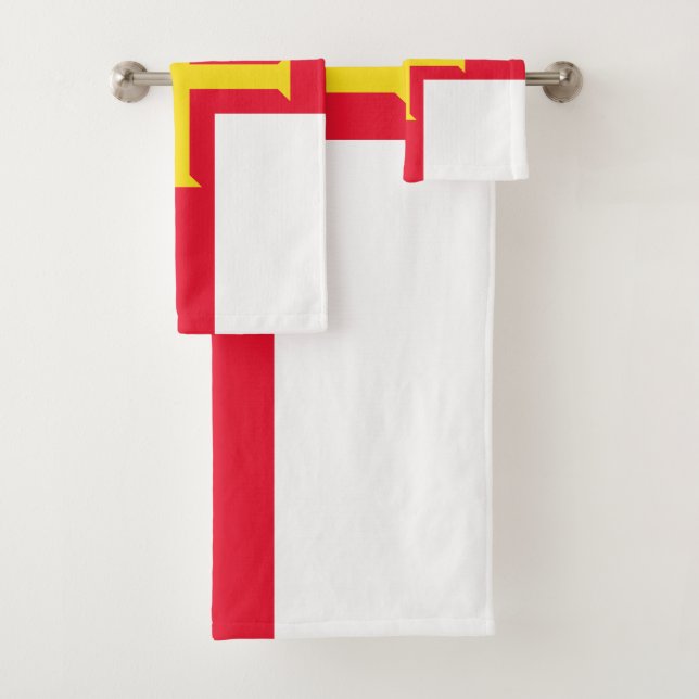 Guernsey Flag Bath Towel Set (Insitu)