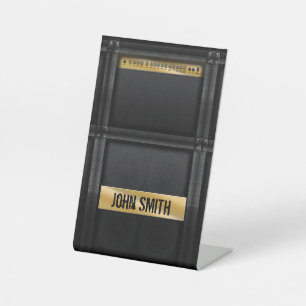 Guitar amp with custom name pedestal sign