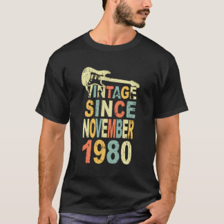 Guitar Lover Gifts For 43Rd Birthday Vintage Novem T-Shirt