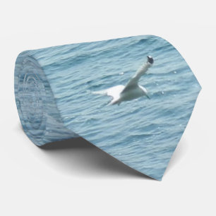 GULL IN FLIGHT  TIE