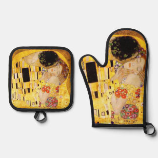 Gustav Klimt The Kiss Classic Painting Oven Mitt & Pot Holder Set