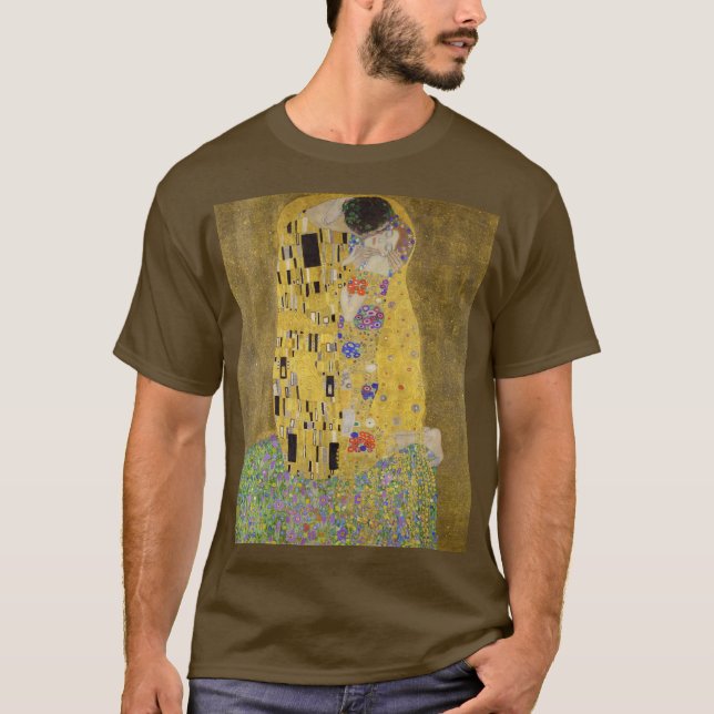 Gustav Klimt's The Kiss Painting Art  T-Shirt (Front)