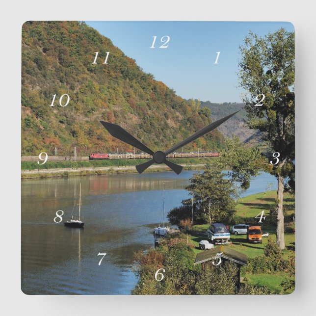 Güterzug bei Löf Square Wall Clock (Front)