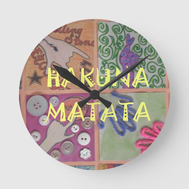 Hakuna Matata Hand Sign Art Print Round Clock (Front)