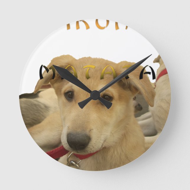 "Hakuna Matata Pup" – Worry-Free Puppy Love Round Clock (Front)