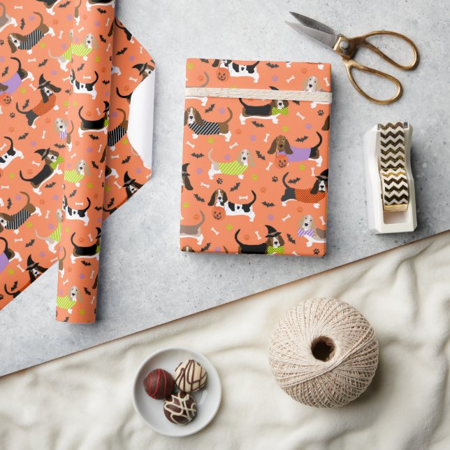 Halloween Basset Hound Wrapping Paper (Crafts)