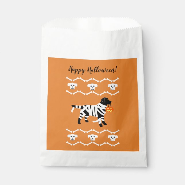 Halloween Black Labrador Mummy Favour Bag (Front)