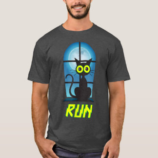 Halloween cat huge eyes scary run what he sees big T-Shirt