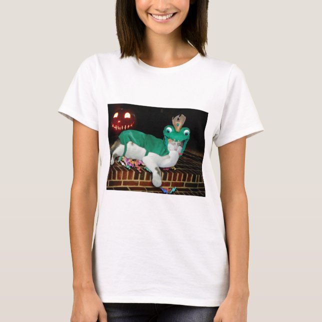 Halloween Cat is Gettin' The Goods! T-Shirt (Front)