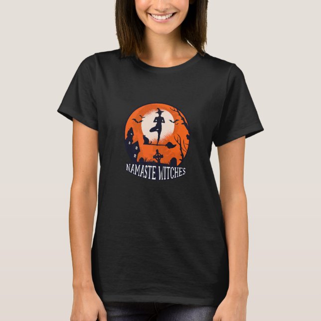 Halloween Costume Witch Hat Cat Moon Namaste Figur T-Shirt (Front)