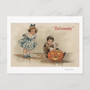 Halloween GreetingCarving Pumpkin Postcard