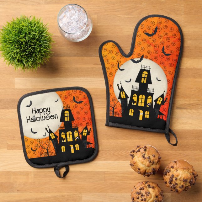 Halloween Haunted House Full Moon Bats Cat Oven Mitt & Pot Holder Set (Top Down)