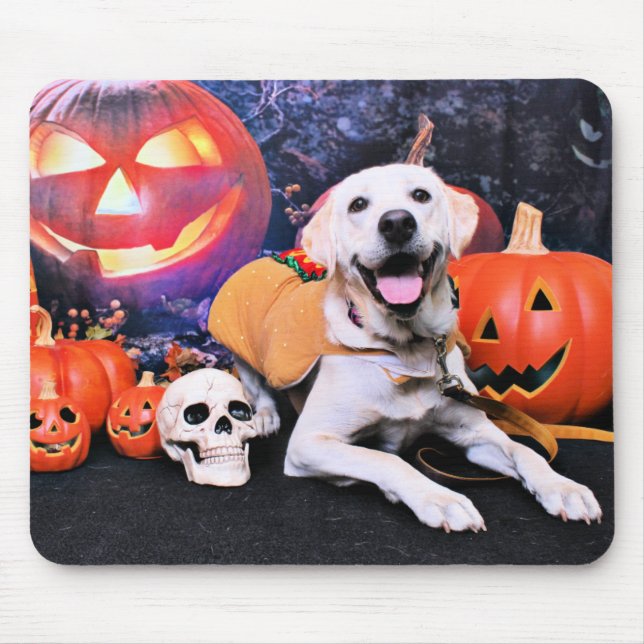 Halloween - Labrador - Macy Mouse Pad (Front)