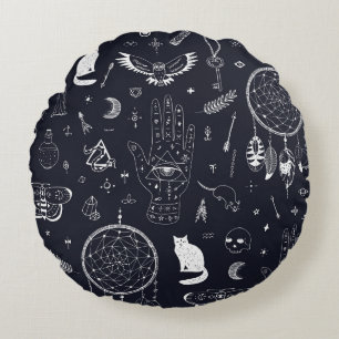 Halloween Magic: Vintage Doodle Pattern. Round Cushion
