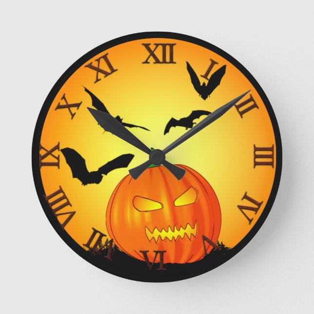 Halloween Moon Jack-O-Lantern Round Clock (Front)