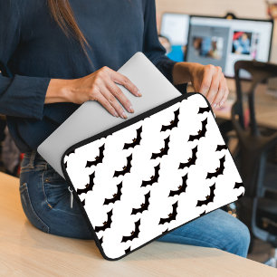 Halloween, Pattern Of Bats, Trick Or Treat, Boo Laptop Sleeve