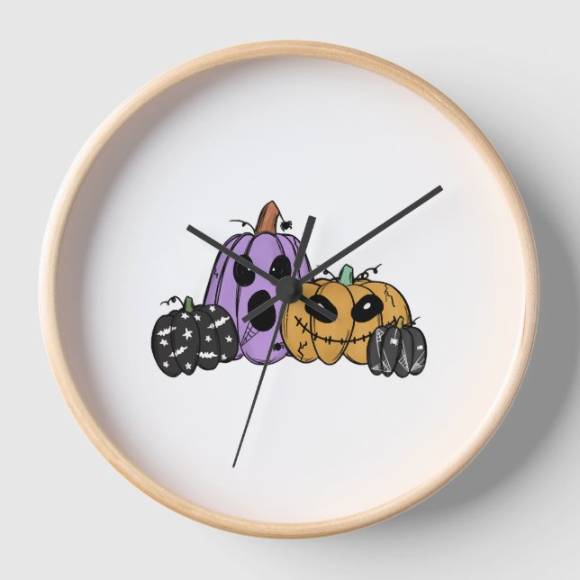 Halloween Pumpkin                                Clock (Front)