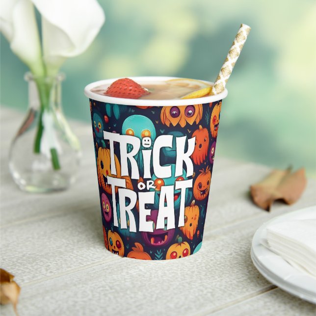 Halloween pumpkins and monsters paper cups (Insitu)