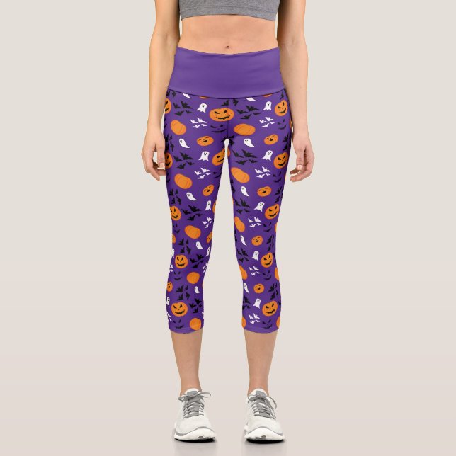 Halloween pumpkins ghosts bats fun purple pattern capri leggings (Front)