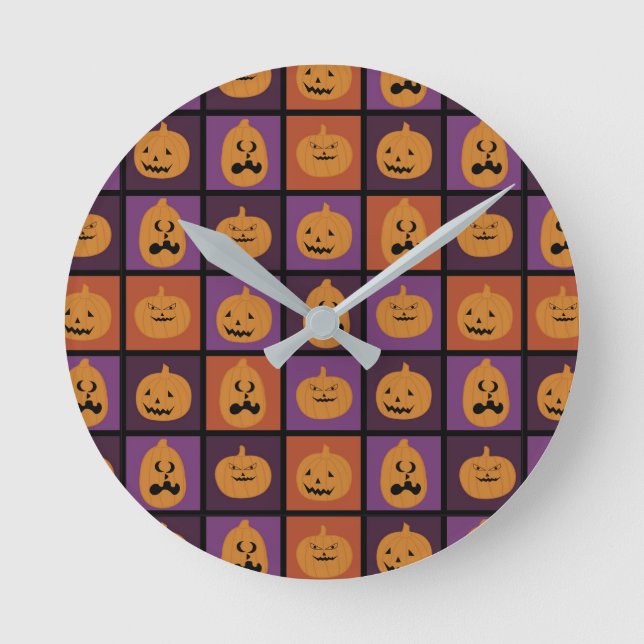 Halloween pumpkins round clock (Front)