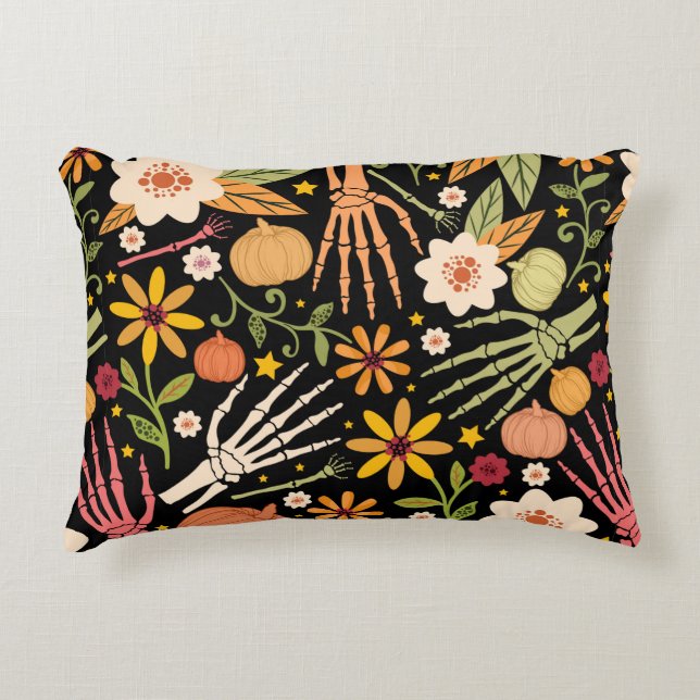 Halloween seamless pattern with bones and floral e decorative cushion (Front)