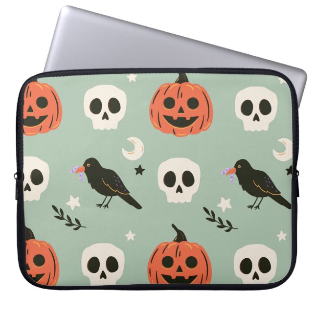 Halloween seamless pattern with ravens, skulls and laptop sleeve (Front)
