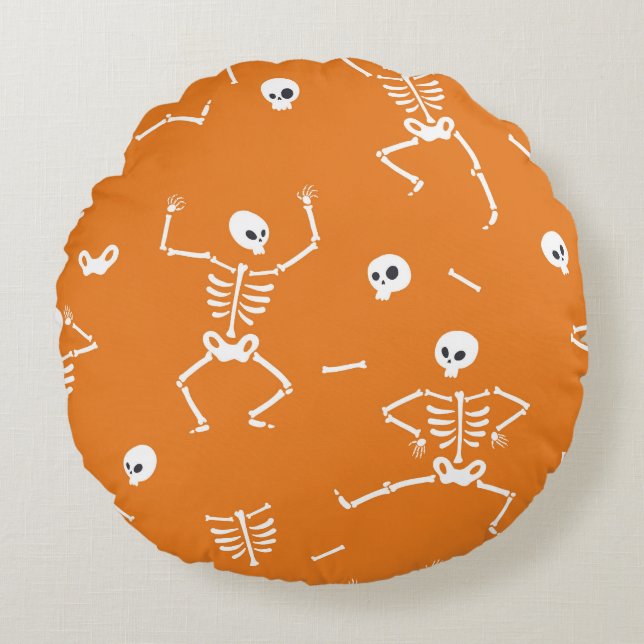 Halloween Skeletons Fun Seamless Pattern Round Cushion (Front)