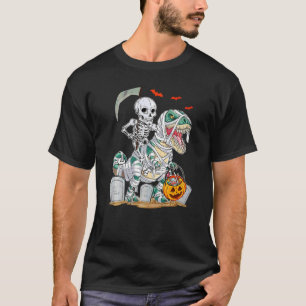 Halloween Spooky Dinosaur Skeleton   T-Shirt