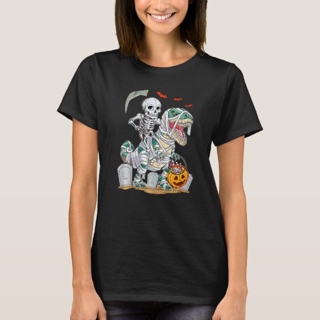 Halloween Spooky Dinosaur Skeleton   T-Shirt (Front)