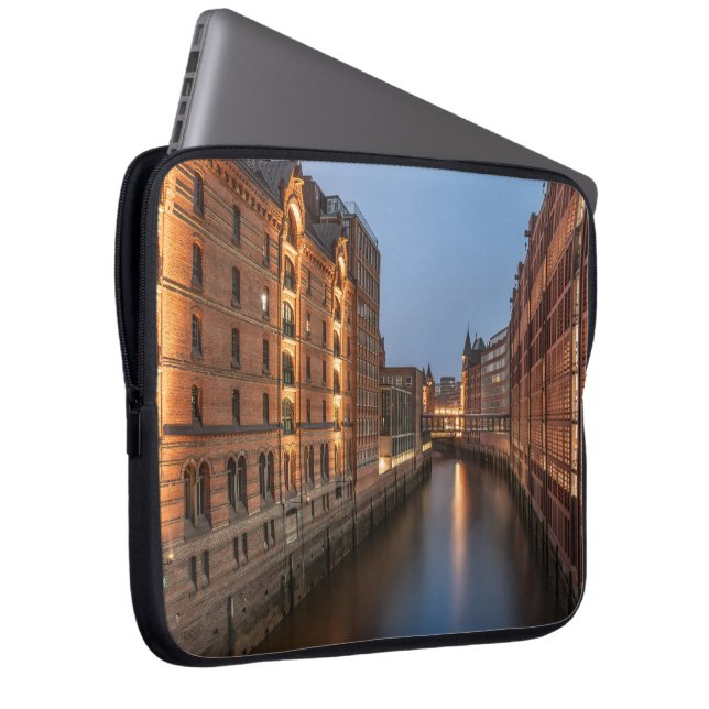 Hamburg Germany Laptop Sleeve (Front Right)