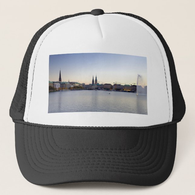 Hamburg Harbour Hafen Hamburger Deutschland Trucker Hat (Front)