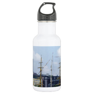 Hamburg Harbour Hafen Michel Deutschland Schiffe 532 Ml Water Bottle