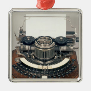 Hammond typewriter, with the ideal keyboard metal ornament