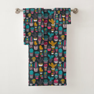 Hand Drawn Cactus in Sketch Style Pattern Bath Towel Set