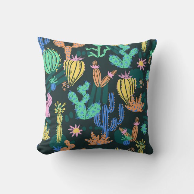 Hand-drawn cactus: Scandinavian seamless. Cushion (Front)
