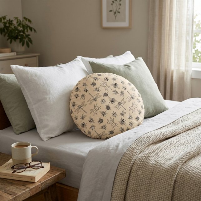 Hand-Drawn Cartoon Insects Pattern  Round Cushion (Creator Uploaded)