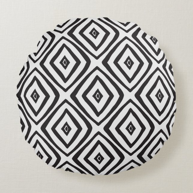 Hand drawn seamless pattern in black and white.  round cushion (Front)