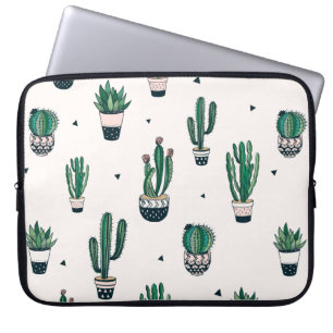 Hand drawn seamless pattern with cacti and succule laptop sleeve