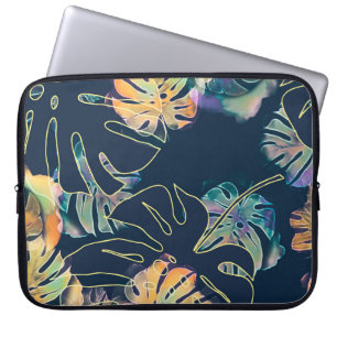 Hand-painted exotic leaves: seamless pattern. laptop sleeve