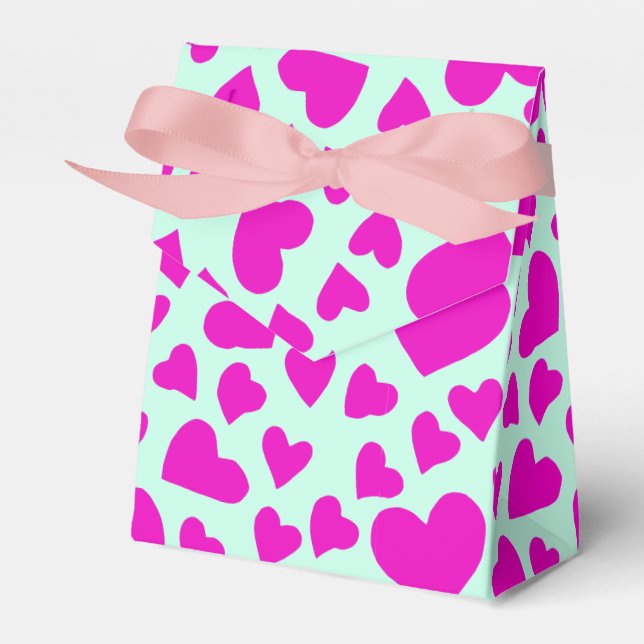 Handdrawn Pink Heart Valentine Gift Favour Box (Front Side)