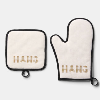 Hang Hmong Last Name Beige Plaid Oven Mitt & Pot Holder Set