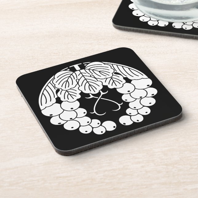 Hanging grapes coaster (Left Side)