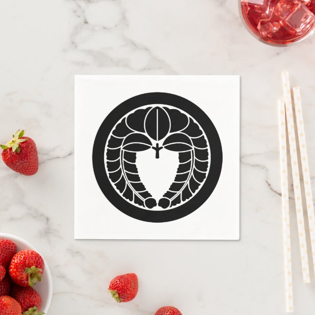 Hanging wisteria in circle napkin (Insitu)